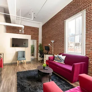 https://renu-downtown-denver.seedenverhotels.com